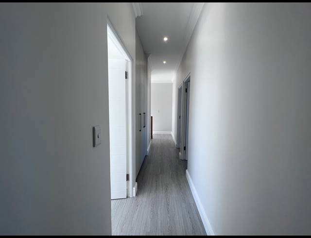 3 BEDROOM HOUSE FOR SALE IN SANDOWN